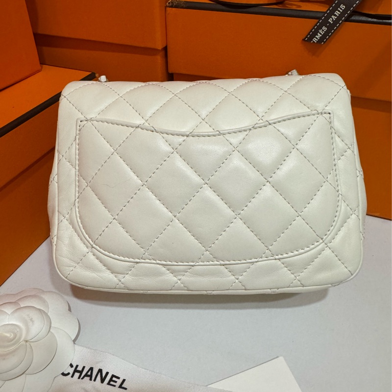CHANEL 22C 白色金球小方胖 🤍台灣購證正本-2