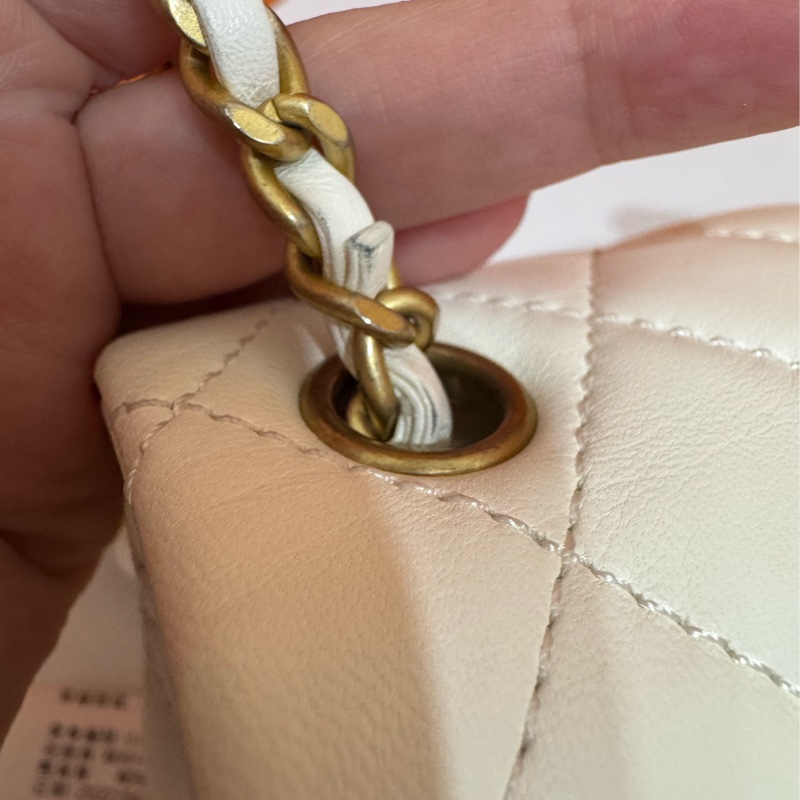 CHANEL 22C 白色金球小方胖 🤍台灣購證正本-13