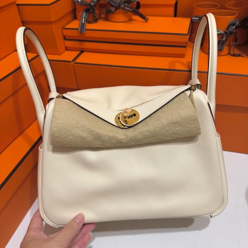 Hermes Lindy26 Swift皮 奶油白金釦 🤍B刻 台灣購證正本-0