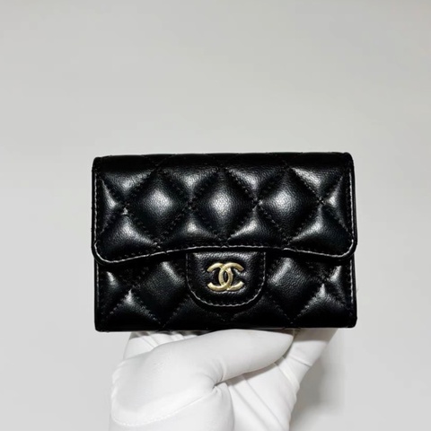 【99新 ✨ 全網最低價！】 Chanel 香奈兒黑金羊皮卡包經典菱格紋，黑金配色（下單前先詢問庫存❗️❗️）