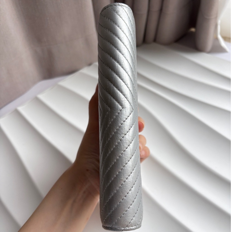 【97新 ✨ 全網最低價!】 Chanel 香奈兒銀色 山形紋錢包 長夾(下單前先詢問庫存❗️❗️)-4