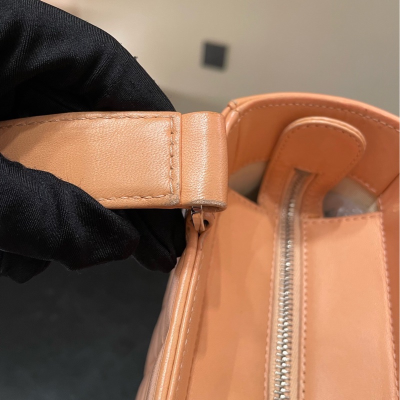 【95新 ✨ 全網最低價!】中古稀有款Chanel 香奈兒 冰格 小號 粉色手提包 (下單前先詢問庫存❗️❗️)-12