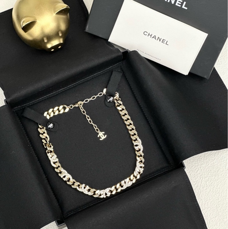 【99新 ✨ 全網最低價!】 Chanel 香奈兒 金玫瑰金 半雙 C 水鑽項鍊/choker (下單前先詢問庫存❗️❗️)-2