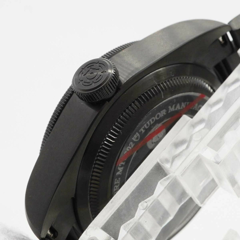 帝舵碧灣系列深色錶盤男士腕錶 79230DK-7