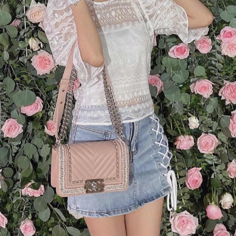 CHANEL 限量款leboy中號 粉銀V紋毛呢滾邊肩背斜背包25*14.5*7 98新配件塵袋-0