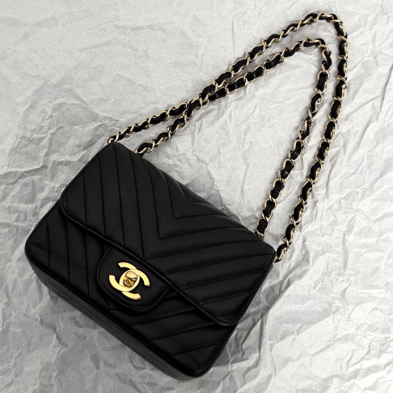 【近新閒置品】Chanel 香奈兒 25開黑金羊皮立體v紋方盒手提單肩鏈條包-1