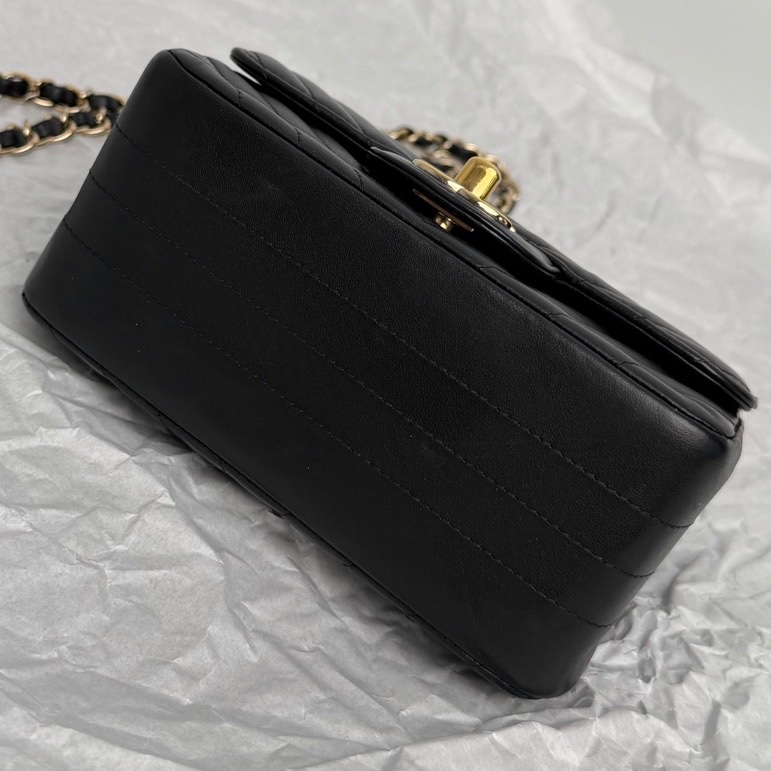 【近新閒置品】Chanel 香奈兒 25開黑金羊皮立體v紋方盒手提單肩鏈條包-6