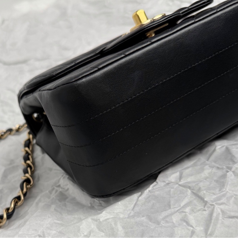【近新閒置品】Chanel 香奈兒 25開黑金羊皮立體v紋方盒手提單肩鏈條包-8