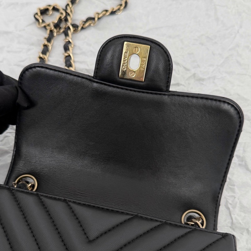 【近新閒置品】Chanel 香奈兒 25開黑金羊皮立體v紋方盒手提單肩鏈條包-11