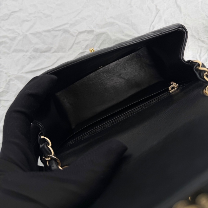 【近新閒置品】Chanel 香奈兒 25開黑金羊皮立體v紋方盒手提單肩鏈條包-13