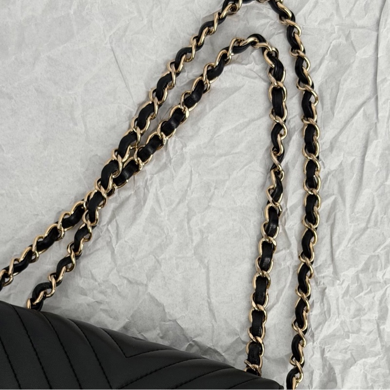 【近新閒置品】Chanel 香奈兒 25開黑金羊皮立體v紋方盒手提單肩鏈條包-14