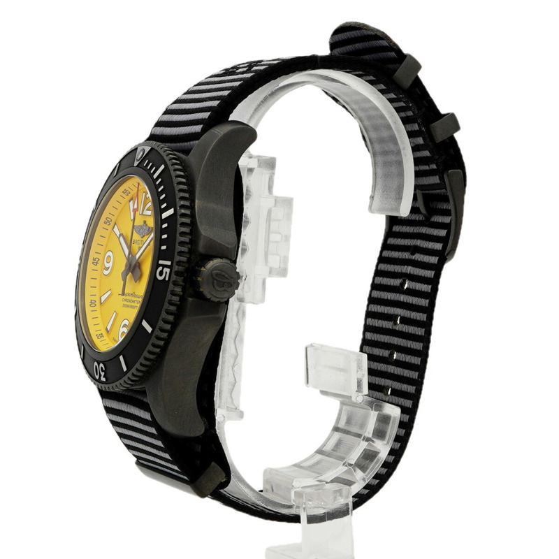 百年靈超級海洋系列 M17368 黃色錶盤男士腕錶-1