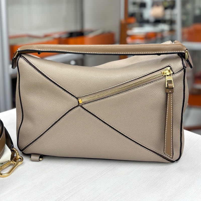 【近新閒置品】Loewe 沙丘色中號puzzle手提單肩斜背包-1