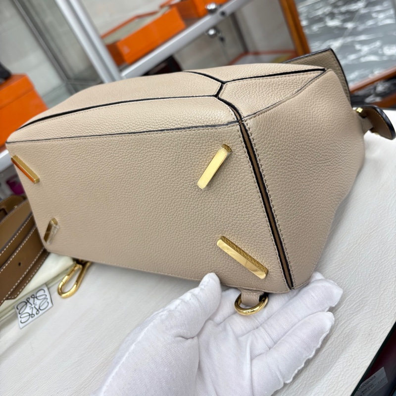 【近新閒置品】Loewe 沙丘色中號puzzle手提單肩斜背包-6