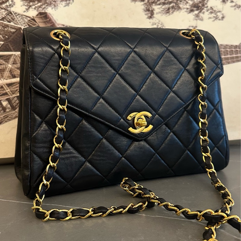 🩵MYMluxurybag🩵 Chanel 25cm 黑金 全皮 肩背袋 斜背袋-0