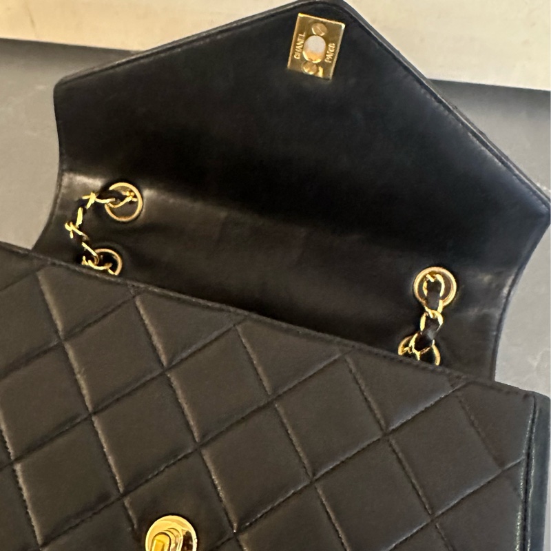 🩵MYMluxurybag🩵 Chanel 25cm 黑金 全皮 肩背袋 斜背袋-12