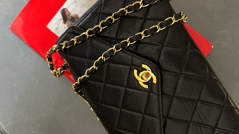 🩵MYMluxurybag🩵 Chanel 25cm 黑金 全皮 肩背袋 斜背袋-34