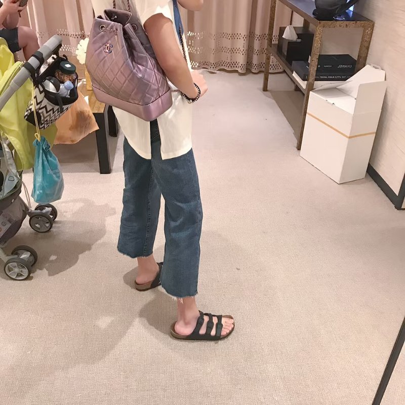 C️HANEL 限量款炫彩流浪後背包22*26*9.5 98新配件塵袋-1