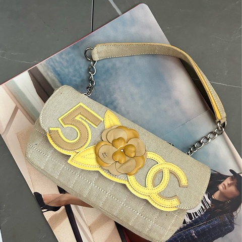 🩵MYMluxurybag🩵 Chanel 稀有 超輕 肩背袋