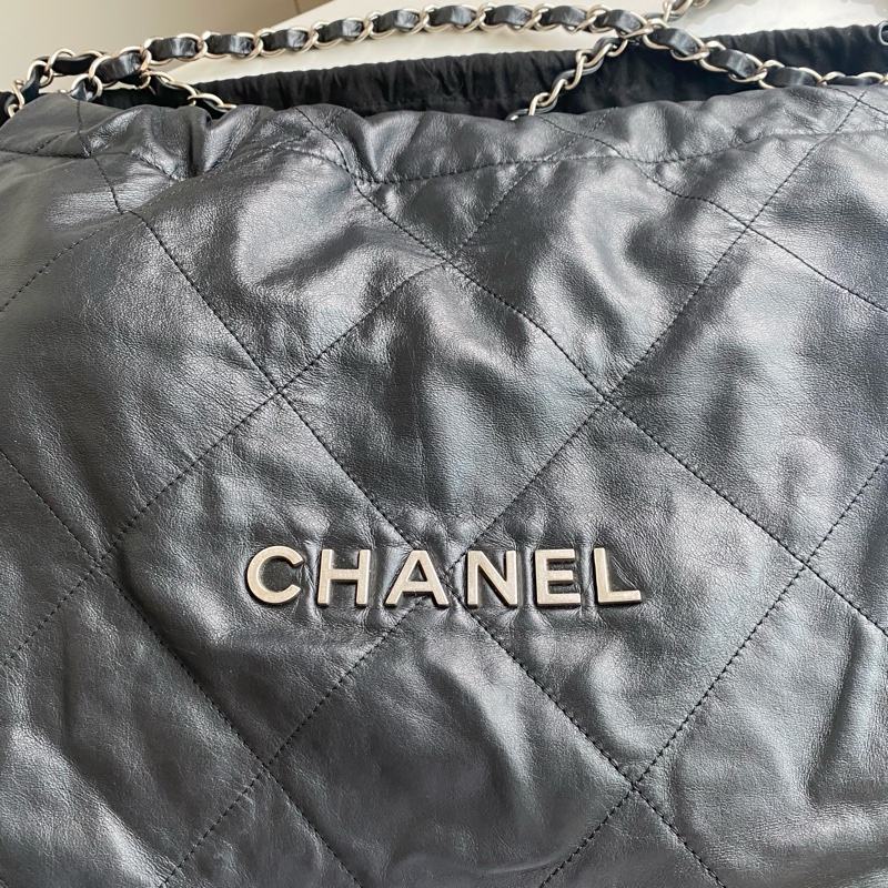 Chanel 22B 垃圾袋 黑銀小號-11