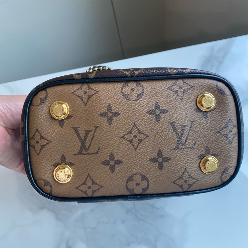 Lv 化妝箱 vanity pm-12