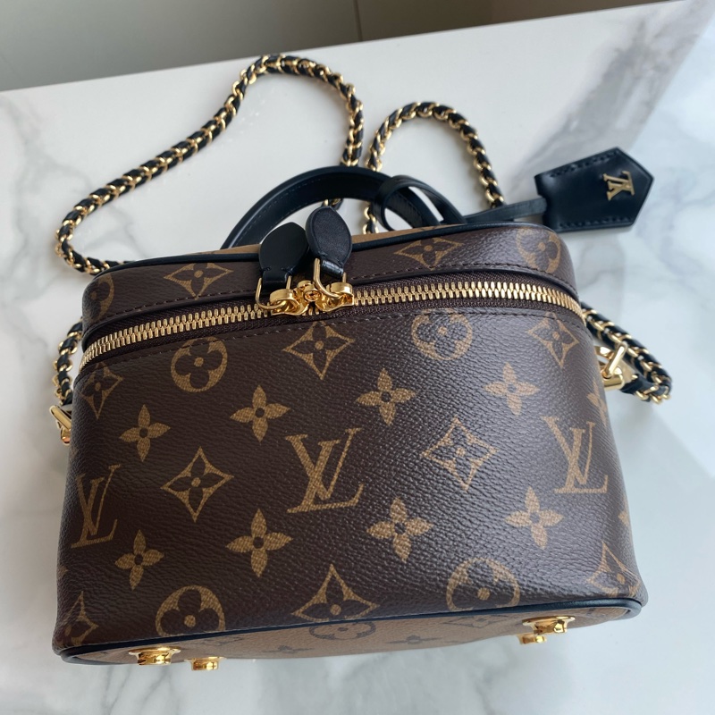Lv 化妝箱 vanity pm-13