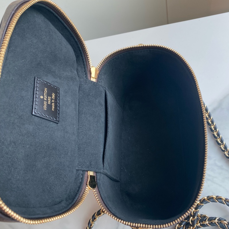 Lv 化妝箱 vanity pm-15