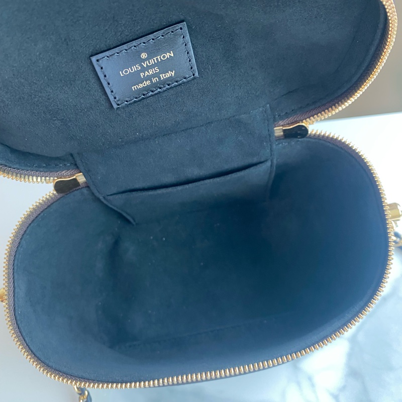 Lv 化妝箱 vanity pm-17