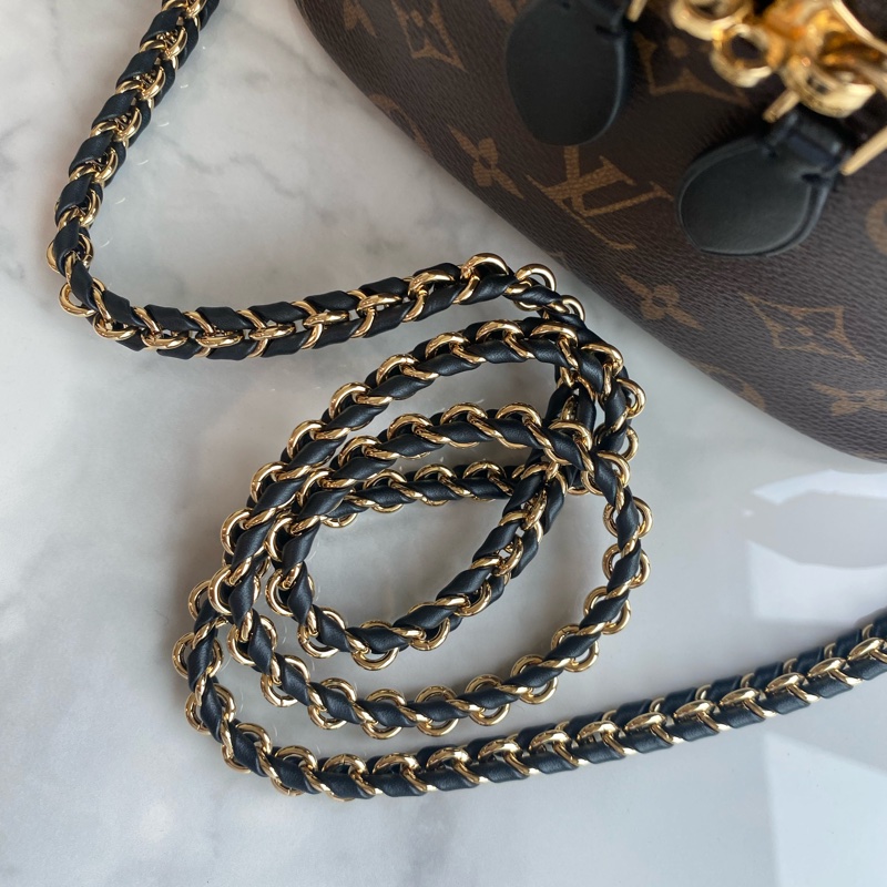 Lv 化妝箱 vanity pm-18