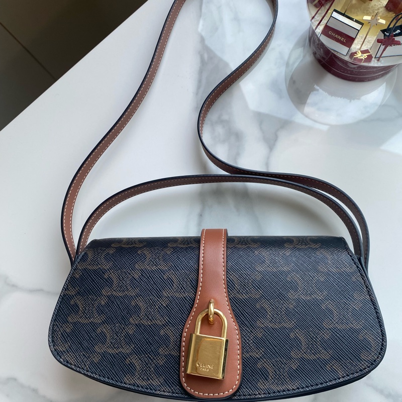 Celine 鎖頭包-12