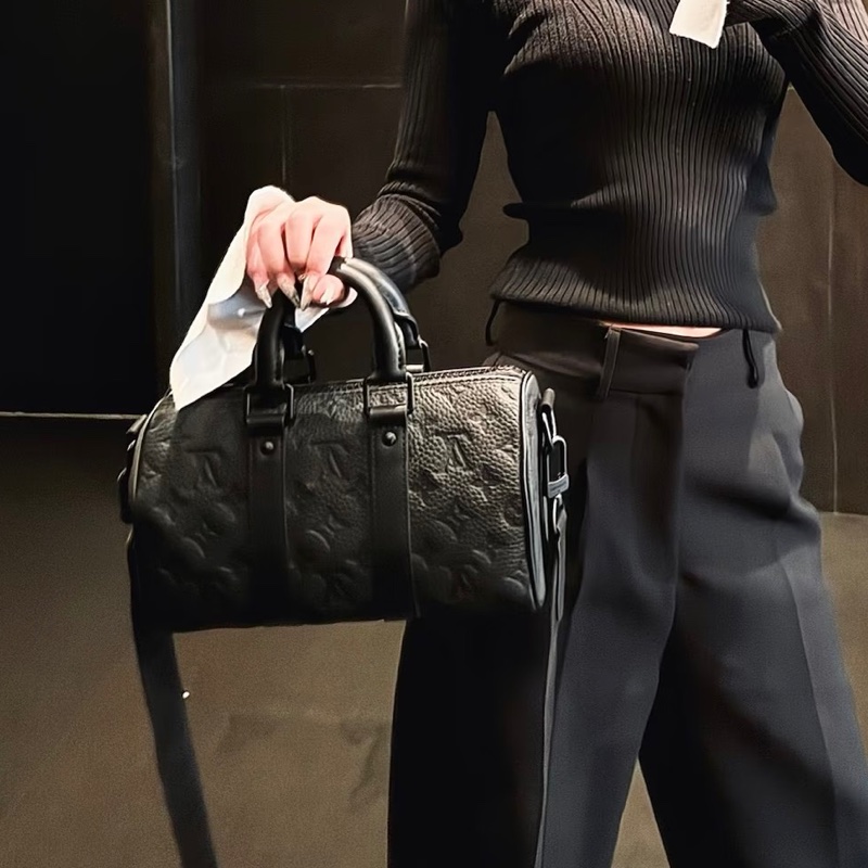 🥷Louis Vuitton 路易威登 KEEPALL25全皮黑武士手提斜挎包⚽️🎱純芯片尺寸25*14 A5462-19