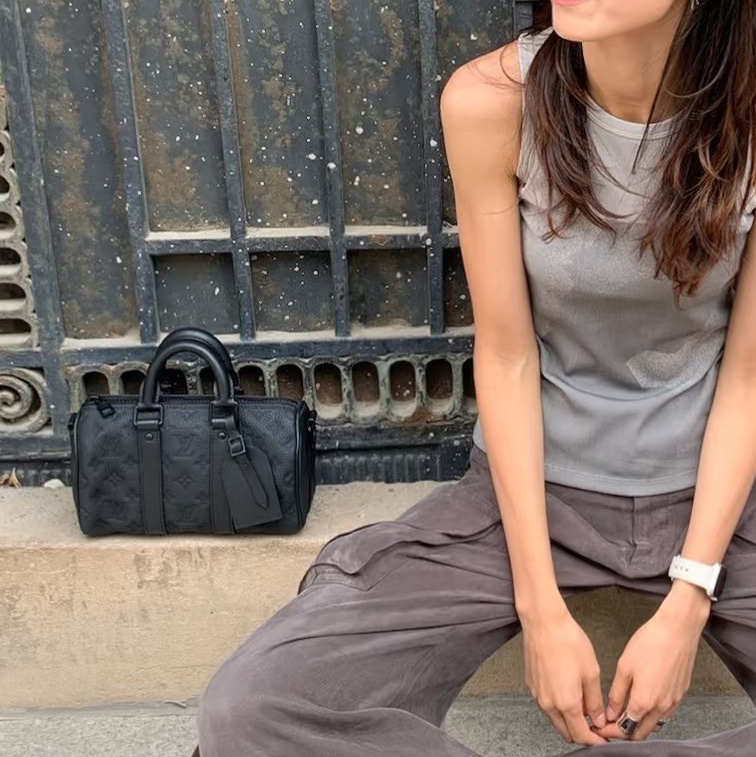 🥷Louis Vuitton 路易威登 KEEPALL25全皮黑武士手提斜挎包⚽️🎱純芯片尺寸25*14 A5462-26