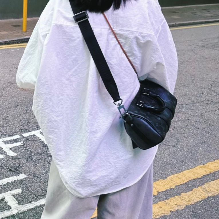 🥷Louis Vuitton 路易威登 KEEPALL25全皮黑武士手提斜挎包⚽️🎱純芯片尺寸25*14 A5462-30