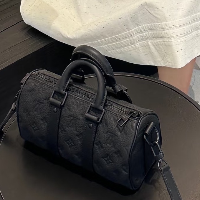 🥷Louis Vuitton 路易威登 KEEPALL25全皮黑武士手提斜挎包⚽️🎱純芯片尺寸25*14 A5462-33