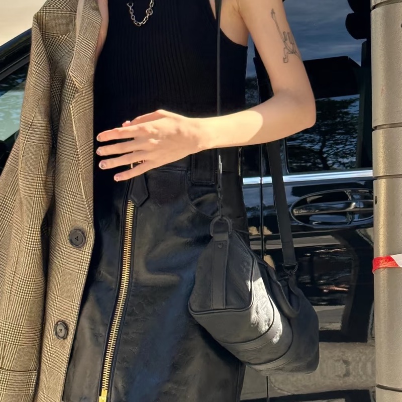 🥷Louis Vuitton 路易威登 KEEPALL25全皮黑武士手提斜挎包⚽️🎱純芯片尺寸25*14 A5462-34