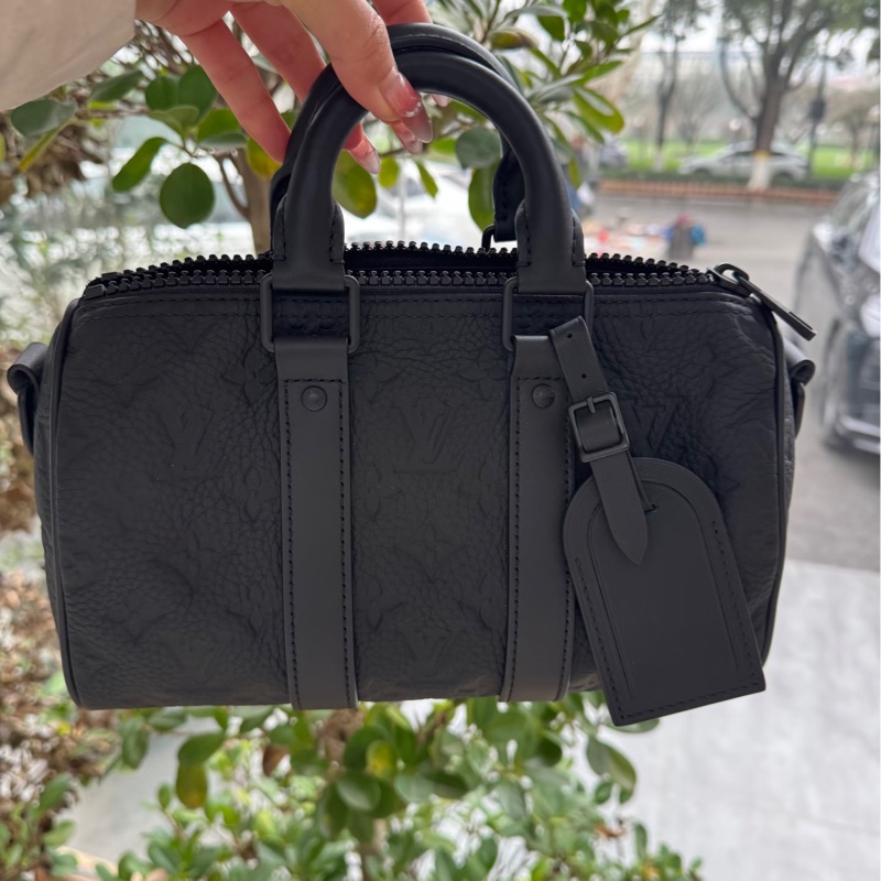 🥷Louis Vuitton 路易威登 KEEPALL25全皮黑武士手提斜挎包⚽️🎱純芯片尺寸25*14 A5462-37