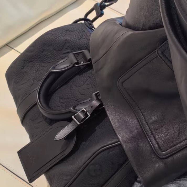 🥷Louis Vuitton 路易威登 KEEPALL25全皮黑武士手提斜挎包⚽️🎱純芯片尺寸25*14 A5462-41