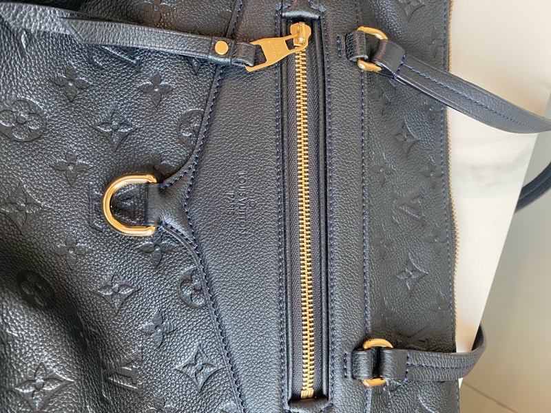 Lv 托特包 lumineuse-21