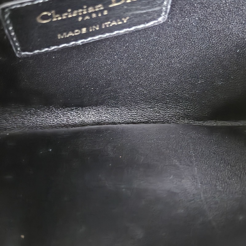 DIOR 黑色牛皮金扣2019蒙田法棍woc鏈條包-5