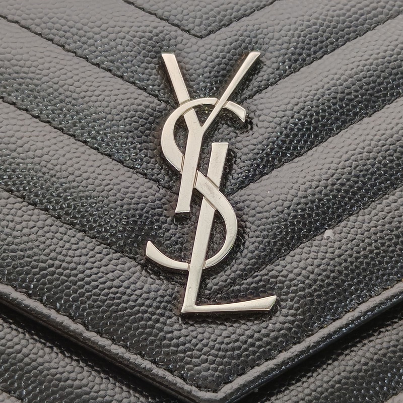 SAINT LAURENT CASSANDRA信封腋下包WocV紋黑色牛皮銀扣-4