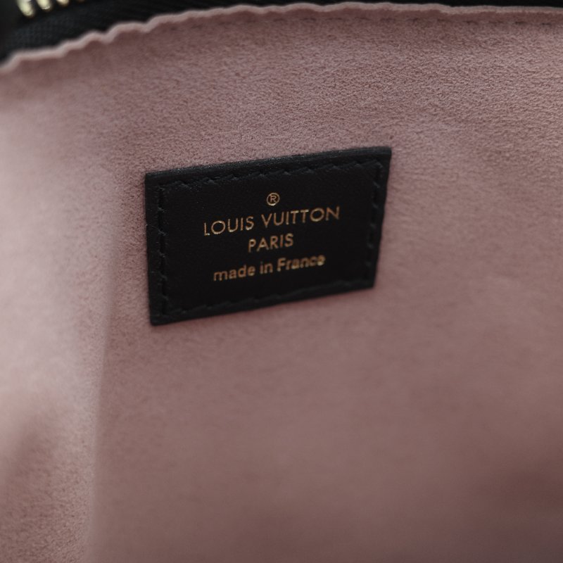 Louis Vuitton 路易威登 Coussin PM 黑色 羊皮 金鍊 帆布肩帶 鏈條肩帶 單肩包 斜挎包-18