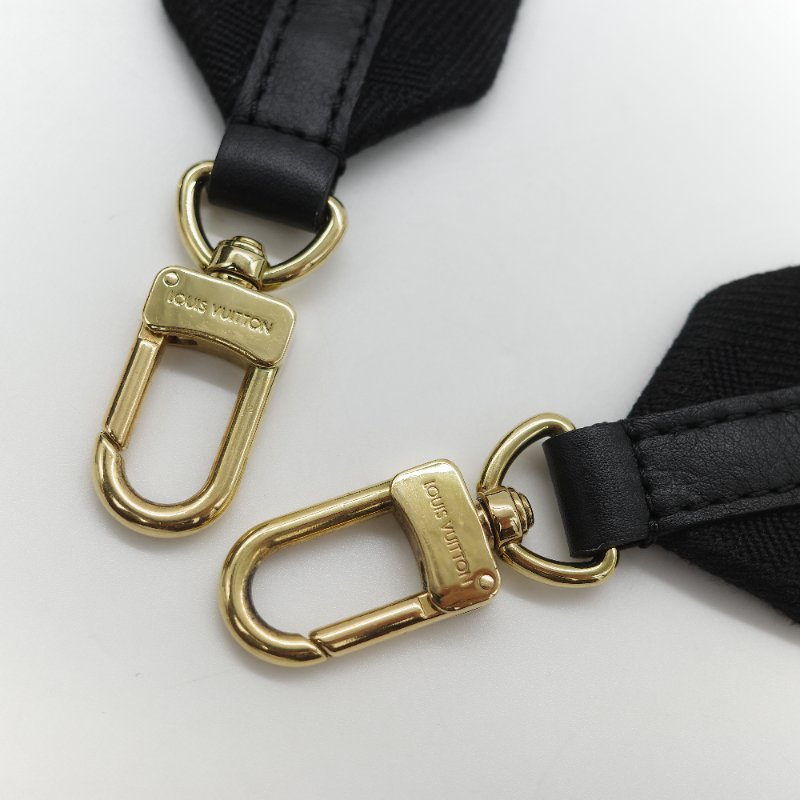 Louis Vuitton 路易威登 Coussin PM 黑色 羊皮 金鍊 帆布肩帶 鏈條肩帶 單肩包 斜挎包-30