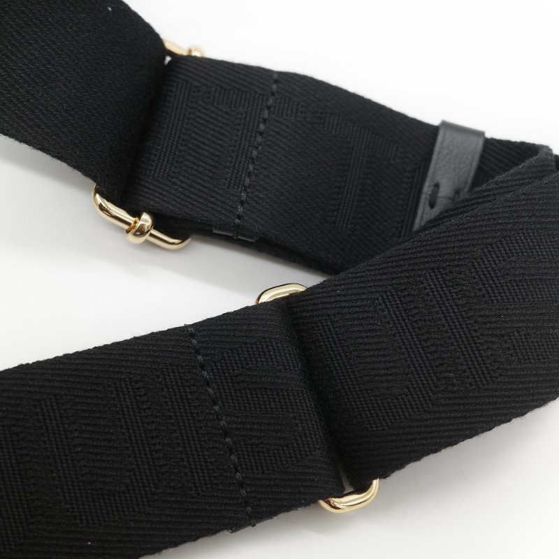 Louis Vuitton 路易威登 Coussin PM 黑色 羊皮 金鍊 帆布肩帶 鏈條肩帶 單肩包 斜挎包-31