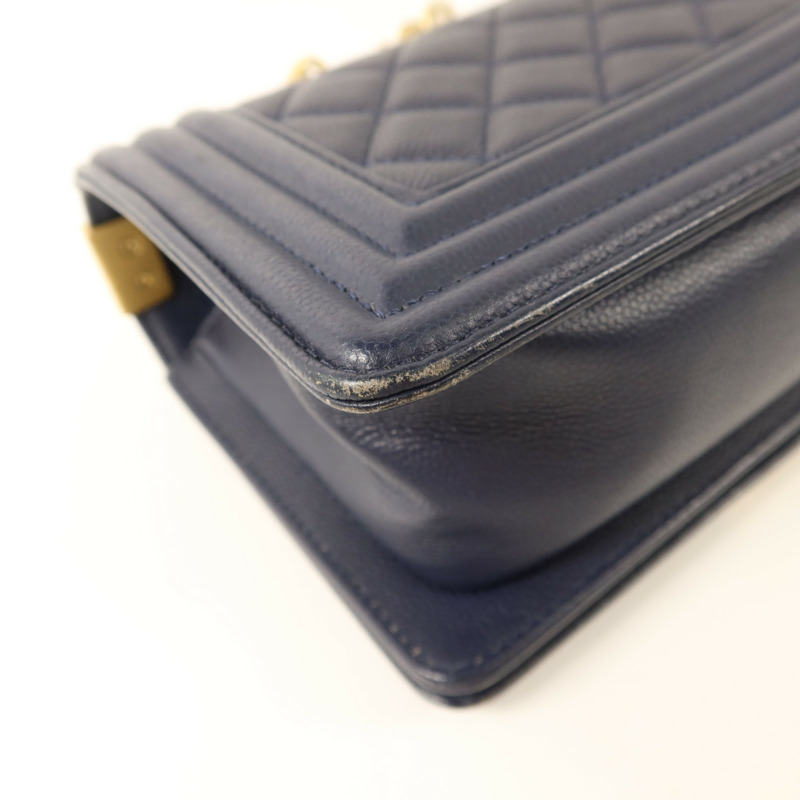 CHANEL 牛皮皮革Boy 20鏈帶肩背袋-17