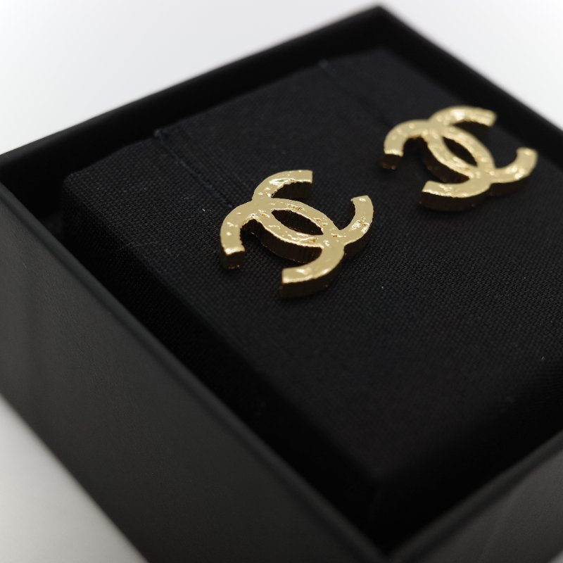 Chanel 香奈兒 經典 24C 金屬雙 C 耳釘式耳環-2
