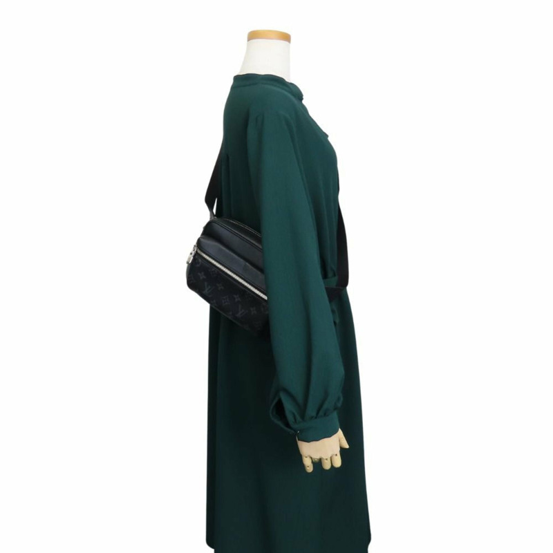 路易威登男士戶外斜背包 M30245 Taiga Monogram Eclipse Noir Taigarama 男士 LOUIS VUITTON-19