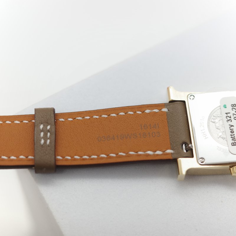 (未使用♥️專櫃 13 萬)Hermès 愛馬仕Heure H 21 mm 石英錶-11