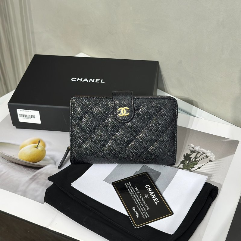 CHANEL 粒面牛皮雙折中夾 - 黑金19開-8