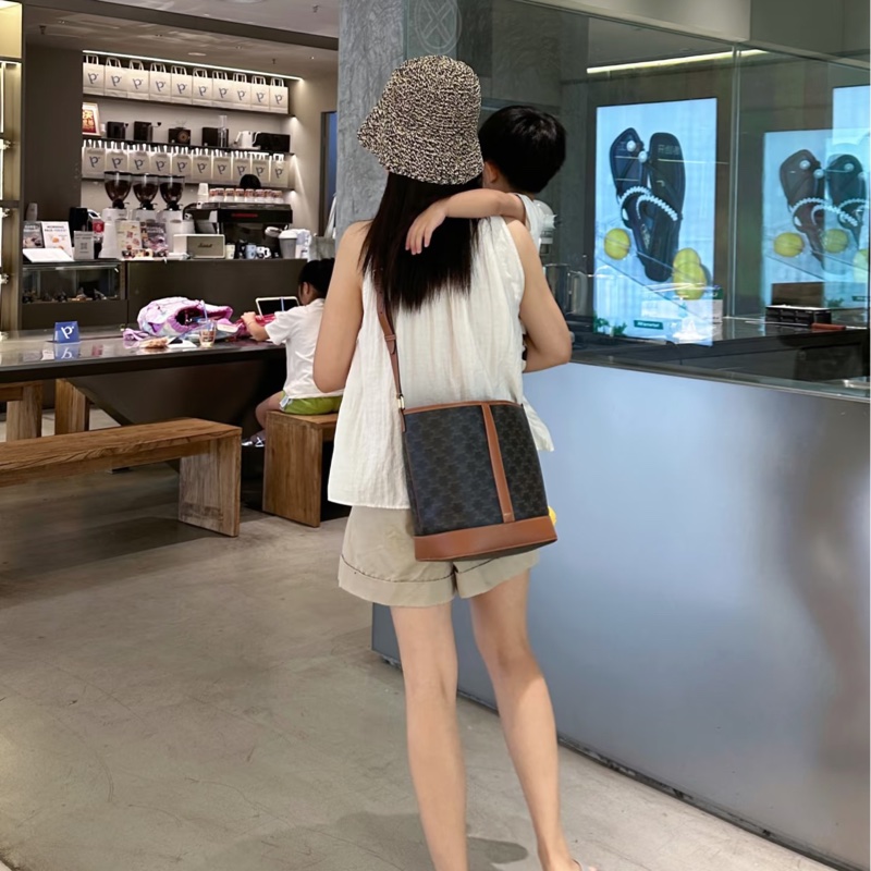 賽琳水桶包 Celine 凱旋門老花棕牛皮中型水桶包 肩背斜背兩用款 191132CAS-1