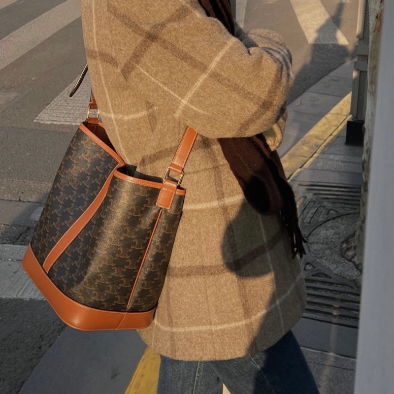 賽琳水桶包 Celine 凱旋門老花棕牛皮中型水桶包 肩背斜背兩用款 191132CAS-2